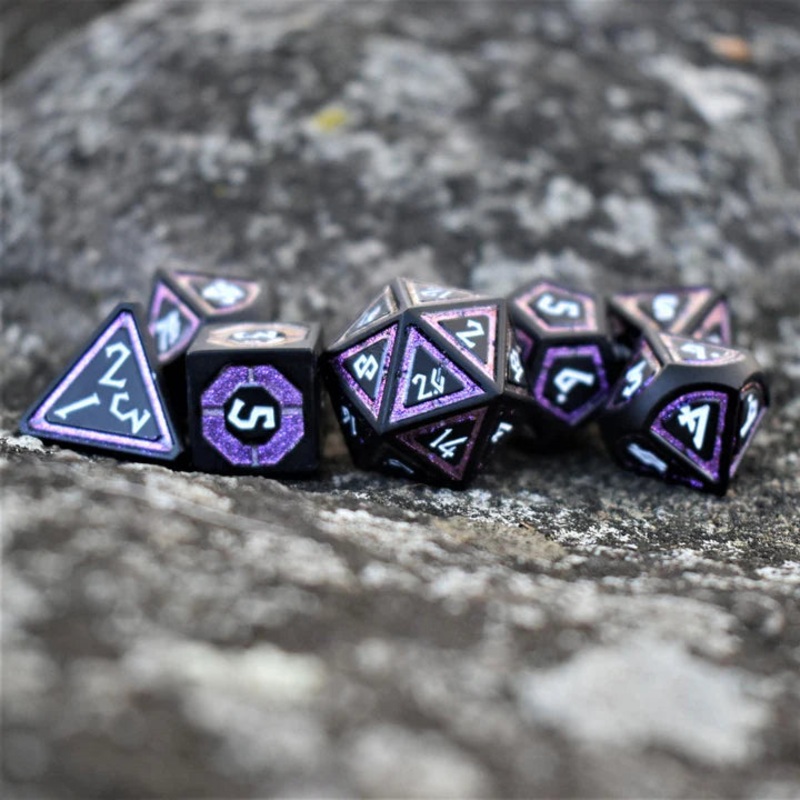 Misty Mountain - Cleric's Shadow Domain: Purple And Matte Black  - 7-set Metal Dice