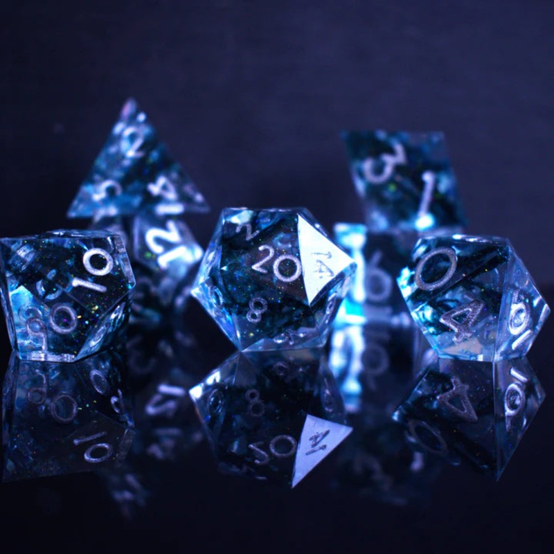 Misty Mountain - Dark Tide Sharp-Edged - 7-set Resin Dice